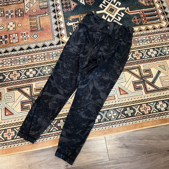 Women’s Lole Leggings - Picture 3 of 4